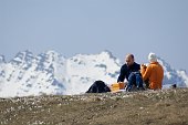 Pasquetta in compagnia sulle nevi del Rifugio Gherardi il 13 aprile 09 - FOTOGALLERY